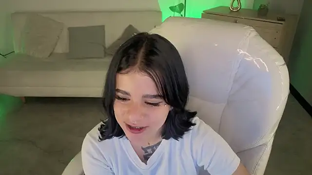 Nicole_Foxx_'s cam snapshot