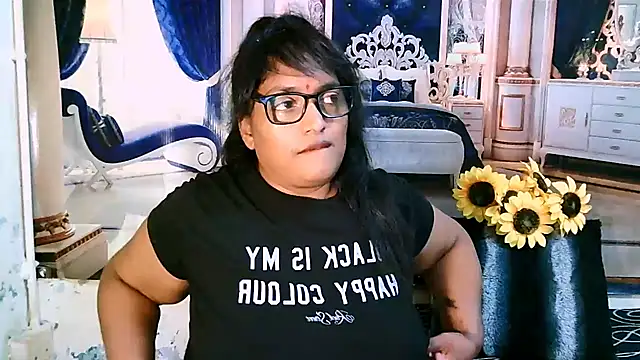IndiaBlackPanther live sex cam