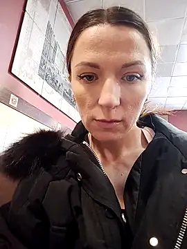 Brilliant-Queen1 live sex cam