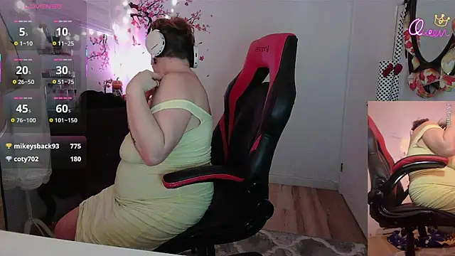 CurvesNChaos live sex cam