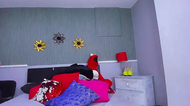 Emily_Swiftt's cam snapshot