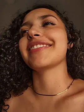 Lucy_Marin's cam snapshot