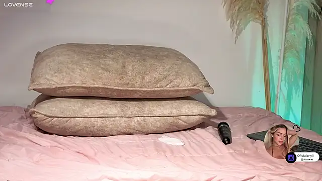 Addison_baker live sex cam