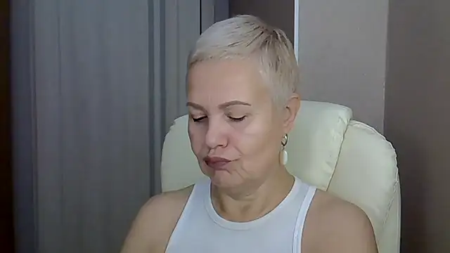 Madam-Madam's cam snapshot