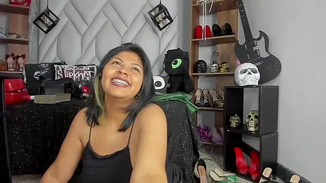 MirandaHaguen live sex cam