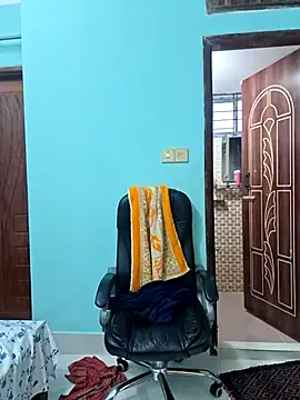 Bristy-'s cam snapshot