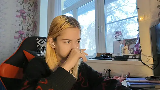 Witching_Moon's web cam