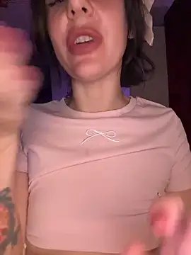 RubyLunaa live sex cam