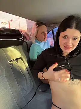 MiraReach live sex cam