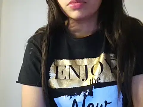 priya_008's cam snapshot