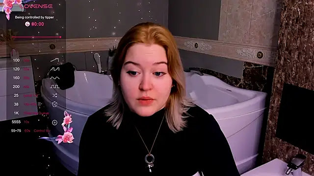 HelenHartt live sex cam