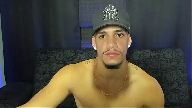 jhonnysnow17 live sex cam
