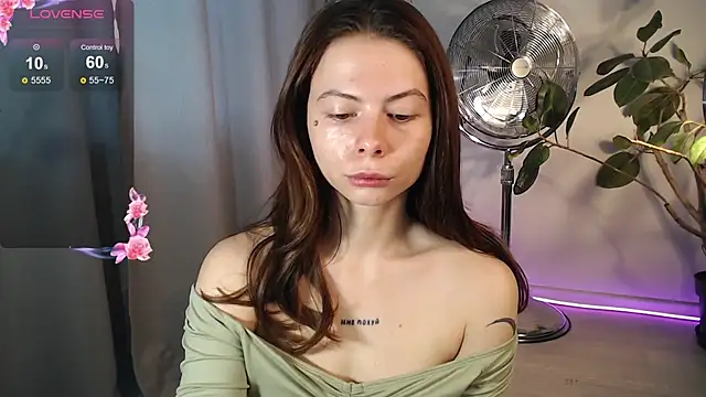 BellaAbey's cam snapshot