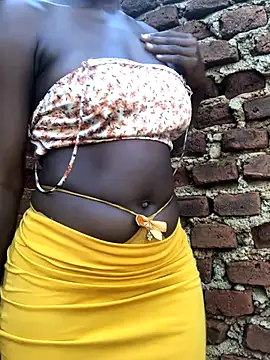 KISAKYEFAITH21 live sex cam