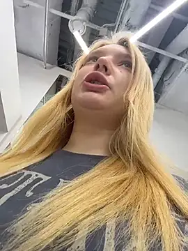 AmmyHot live sex cam