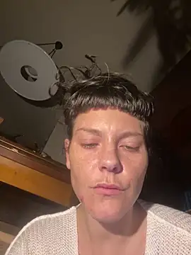 OniricFemme live sex cam