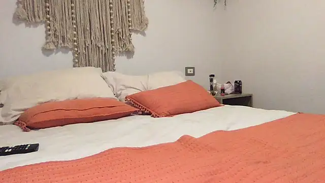 latinpetit live sex cam