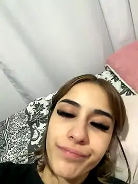 Babylovetierna1 live sex cam