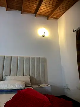 Mia_Roswell's cam snapshot