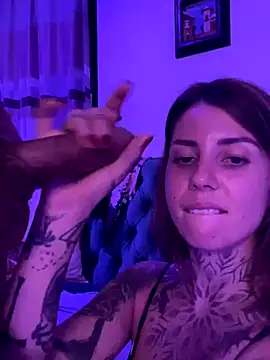 Izy_cute_ live sex cam