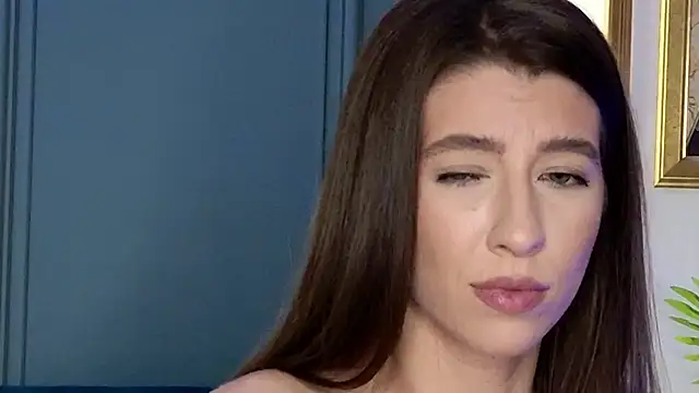 LunaWills_'s cam snapshot