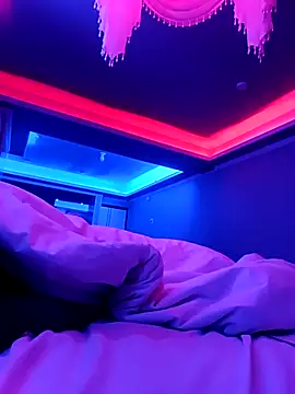 Chanelsexyy live sex cam