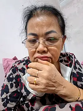 Hotestlove's cam snapshot