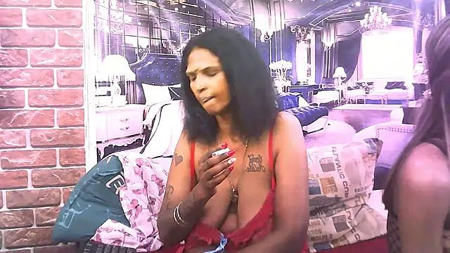 IndianVanya4u2u's cam snapshot