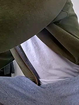 molozeb's cam snapshot