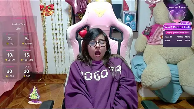 Maggie_Fox3's cam snapshot