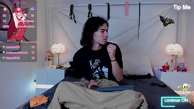 conjuring_'s cam snapshot