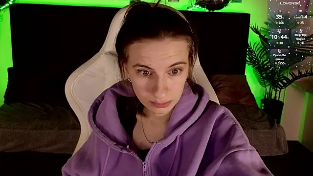 kaleriyaa_'s cam snapshot