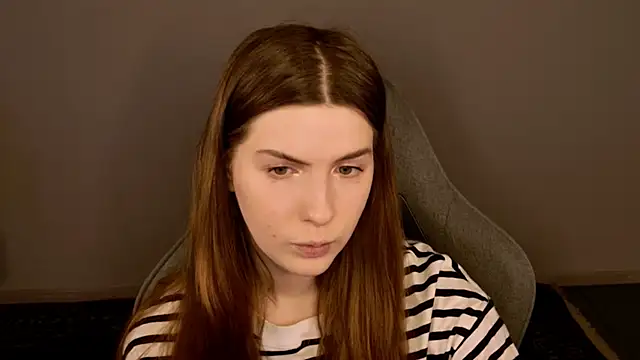 AliceCUNTach's cam snapshot