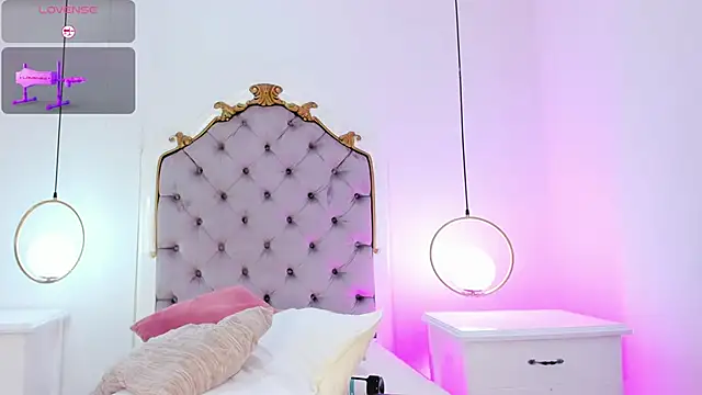 Pushaina__'s cam snapshot