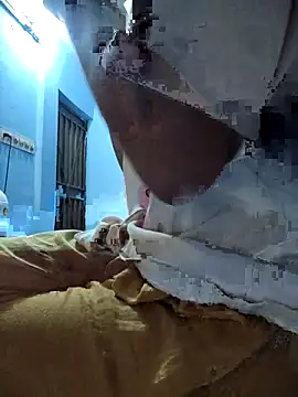 124pakhi's cam snapshot