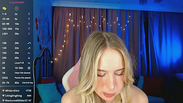 Cassie_Scott's cam snapshot