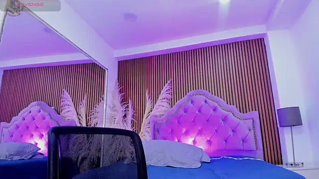 SelenaStonne's cam snapshot