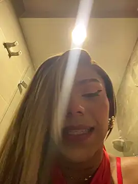 Flora_Minx's cam snapshot