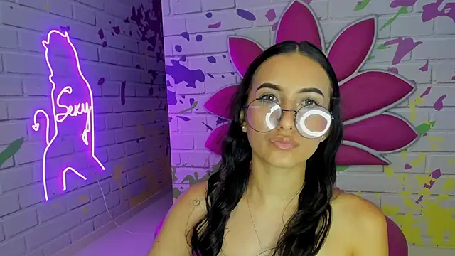 ValerySkinnyy's cam snapshot