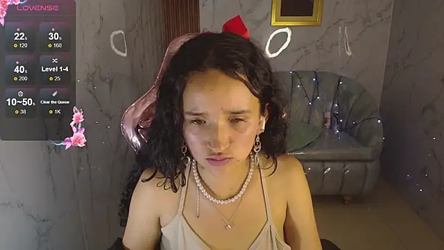 bella_vibess_s's cam snapshot