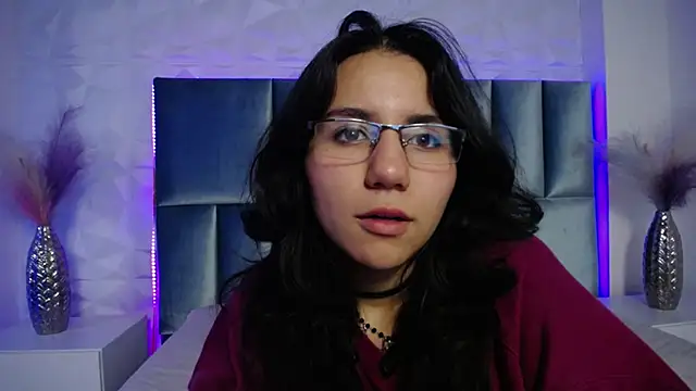 HollyPeach's cam snapshot