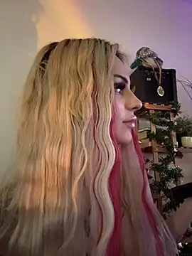 NovaPearl's cam snapshot