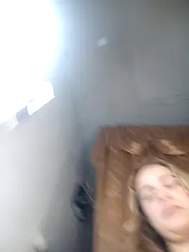 anaiisevanz's cam snapshot