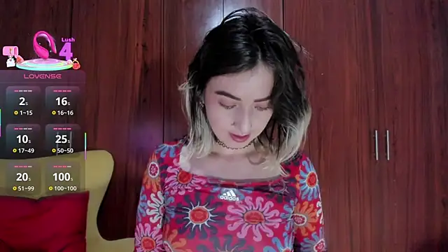 carly_grasso's cam snapshot