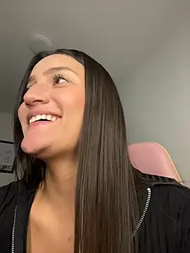 elisa-new's cam snapshot