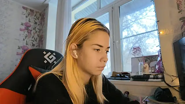 Witching_Moon's cam snapshot