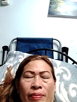 merr_ann123's cam snapshot