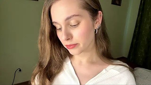 MiaBlanko's cam snapshot