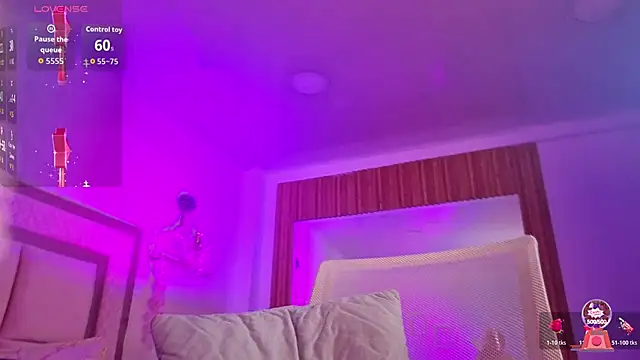 AlanaOdison's cam snapshot