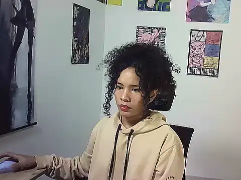 Gigi_Scott_'s cam snapshot